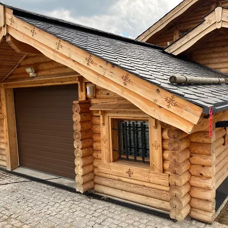 Saint Bernard Domek alpejski Font-Romeu-Odeillo-Via